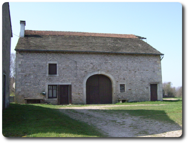 Une ferme typique dans l'est de la Vge