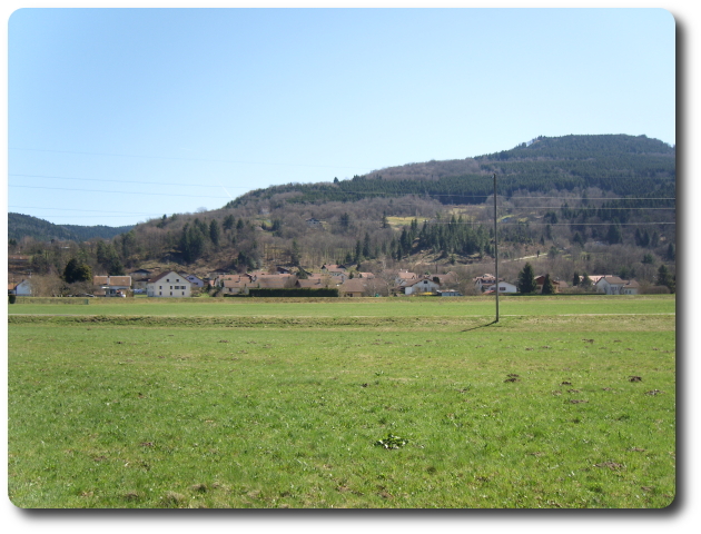 La montagne des Cucherons, dominant Vecoux