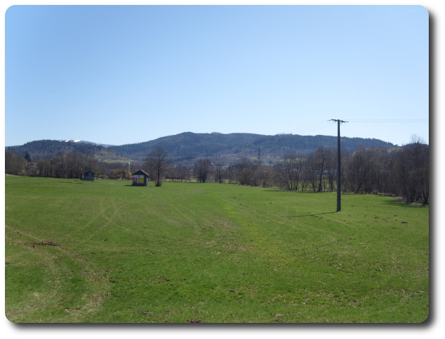 La valle de la Moselle en amont de Ramonchamp, avec les Ballons d'Alsace et de Servance enneigs