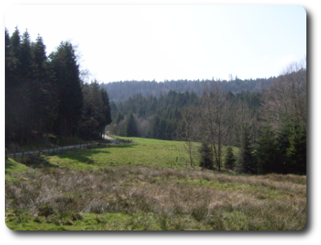 Paysage et route de
montagne, en allant vers la Croisette
d'Hrival