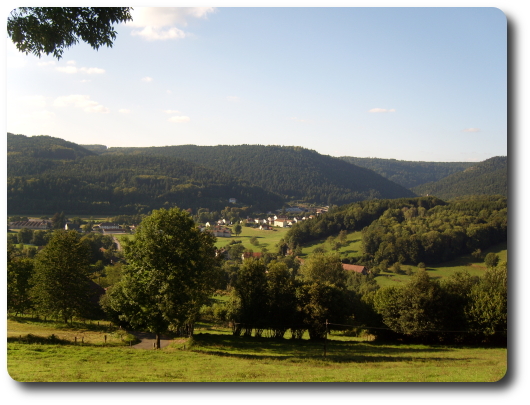 Vue sur Faymont et la Valle des Roches