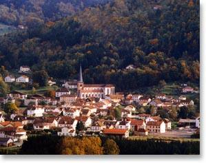 Splendide vue de Rupt-sur-Moselle, avec au fond la fort de Longegoutte